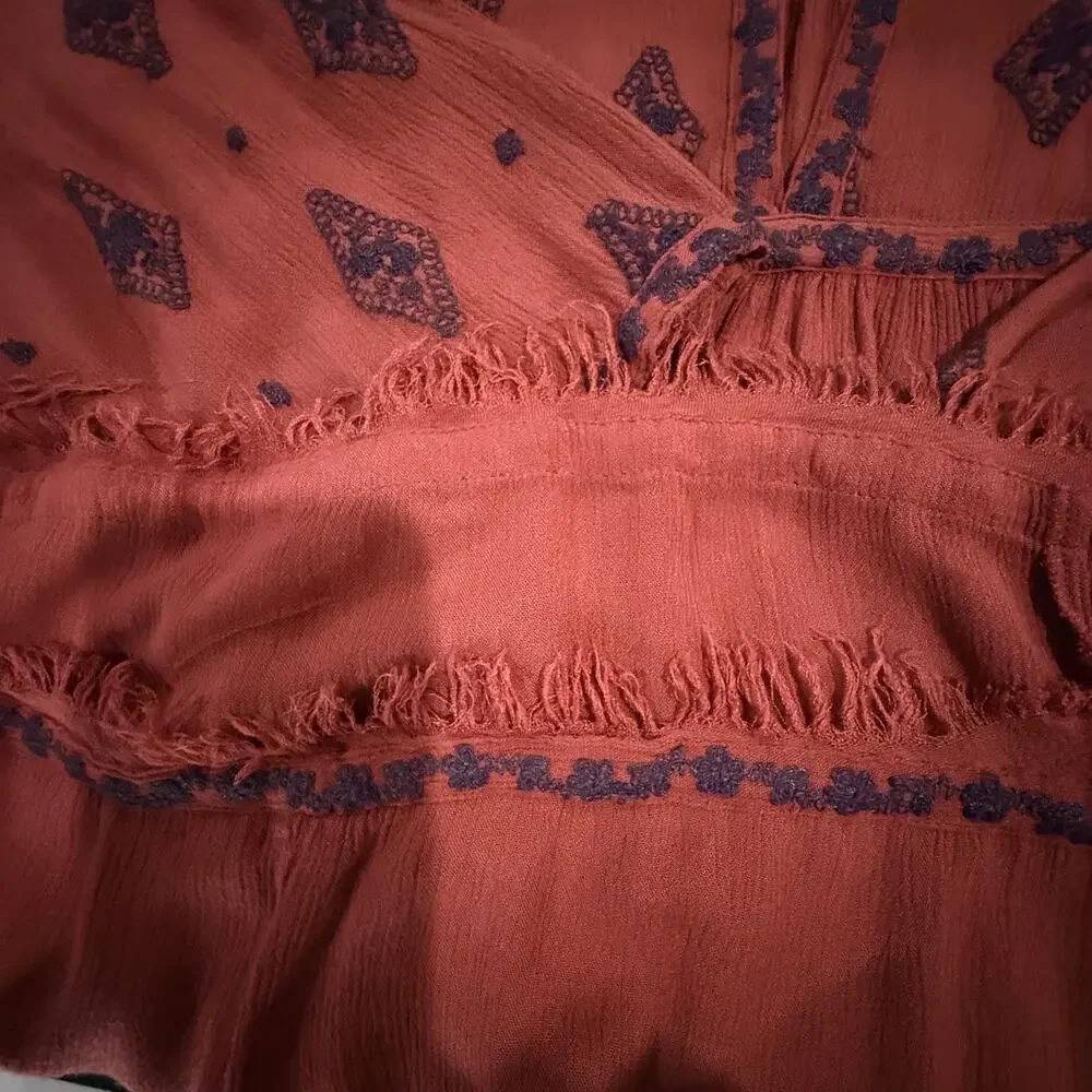 Free People Peasant style embroidered blouse oversize sz XS